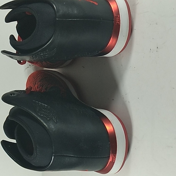 Nike Air Jordan Xxxi Flynit Banned Edition Size 11 Red And Black Sneakers. - Picture 4 of 8